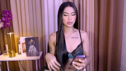 Megan online show from November 2025 08:03:02 AM