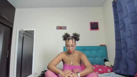 Snapshot of meganhotxx2 chatting on February 2025 02:46:01 AM megan online show from February 2025 02:46:01 AM