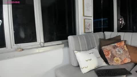 Snapshot of megann__sweet chatting on March 2025 10:29:02 AM Mara online show from March 2025 10:29:02 AM