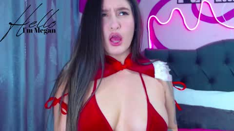 Im Megan Please do not demand a show without first tiping  Thank you online show from February 2025 07:02:01 AM