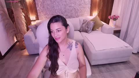 Snapshot of megann_williamss chatting on November 2025 07:57:02 PM Megan online show from November 2025 07:57:02 PM