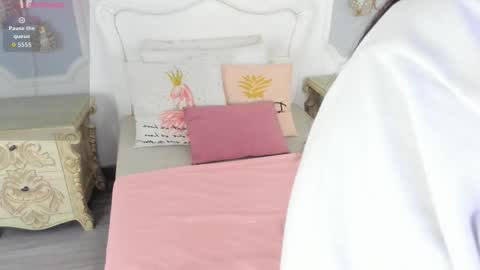 Megan online show from November 2025 11:42:02 AM