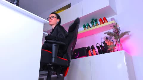 Megan online show from February 2026 10:58:02 PM