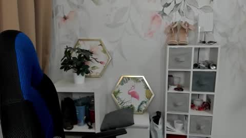 Megan online show from February 2026 06:42:02 AM