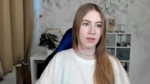 Snapshot of meganx_candy chatting on April 2026 04:39:01 AM Megan online show from April 2026 04:39:01 AM