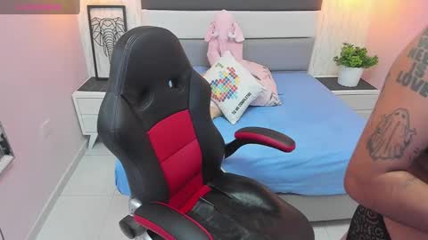 M E G A N  online show from February 2025 12:50:01 PM