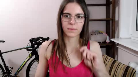 Megi online show from December 2025 07:40:02 PM