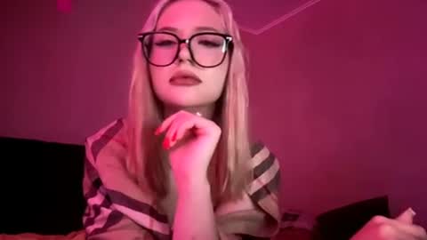 Sophie online show from June 2026 08:28:01 AM