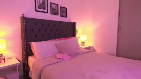 meiis3 online show from January 2026 12:35:01 AM