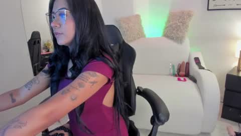 Snapshot of melan_owen chatting on July 2026 03:29:02 PM melan_owen online show from July 2026 03:29:02 PM
