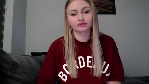 Snapshot of melani_a chatting on February 2025 08:02:02 PM Melania online show from February 2025 08:02:02 PM