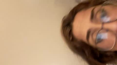 melani_babi online show from November 2025 05:40:01 AM