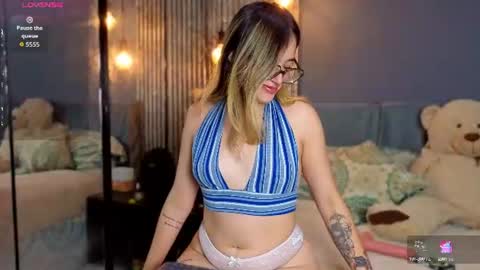 Snapshot of melanie__5 chatting on June 2026 08:06:02 AM Melanie Baez online show from June 2026 08:06:02 AM