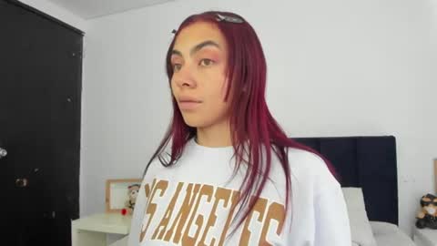 Snapshot of melanie_roux_ chatting on July 2026 01:37:01 PM Melanie roux online show from July 2026 01:37:01 PM