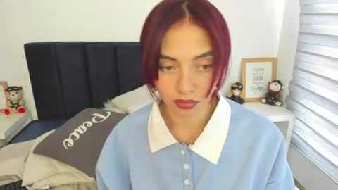 Snapshot of melanie_roux_ chatting on July 2026 04:01:02 PM Melanie roux online show from July 2026 04:01:02 PM