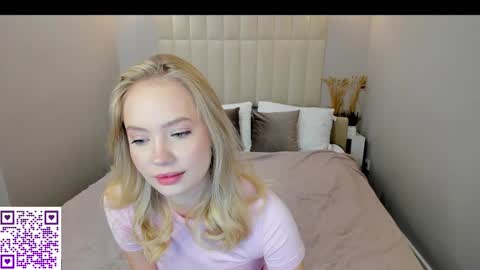 Snapshot of melanie_ryer chatting on September 2025 12:23:02 AM Melanie online show from September 2025 12:23:02 AM