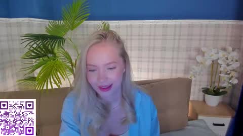 Snapshot of melanie_ryer chatting on September 2025 12:13:02 AM Melanie online show from September 2025 12:13:02 AM