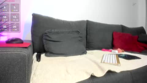 melanie_way online show from September 2025 05:07:02 PM