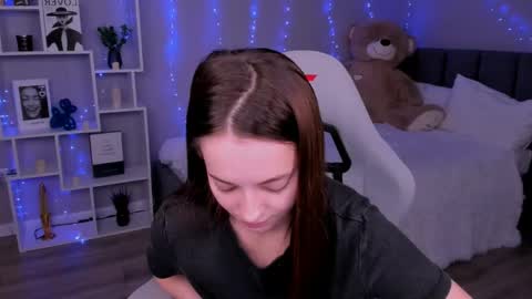 MelanieAlves online show from April 2026 05:30:01 PM