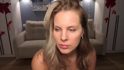 Melanie Bennett online show from January 2026 05:27:02 PM