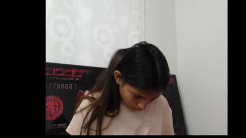 Snapshot of melaniegates06 chatting on October 2025 03:44:02 PM melaniegates06 online show from October 2025 03:44:02 PM