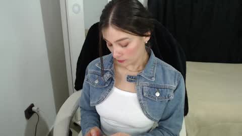 Snapshot of melanniegarzon chatting on January 2025 10:41:02 PM Melannie online show from January 2025 10:41:02 PM