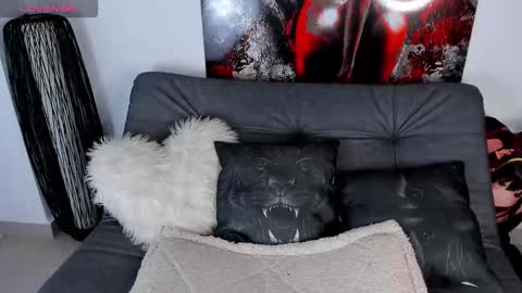 melany online show from September 2025 11:52:02 PM