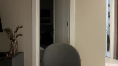 Adel online show from November 2025 03:22:01 PM