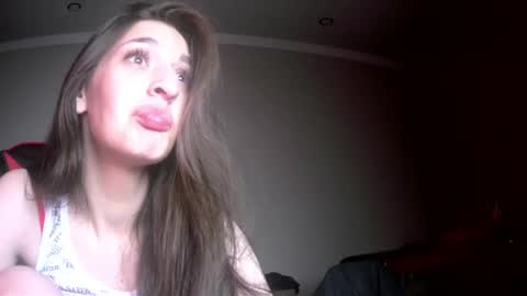 Snapshot of melena_caramel chatting on June 2026 07:04:02 PM melena_caramel online show from June 2026 07:04:02 PM
