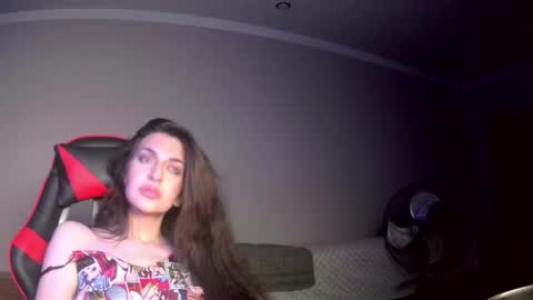 Snapshot of melena_caramel chatting on June 2026 07:30:01 PM melena_caramel online show from June 2026 07:30:01 PM