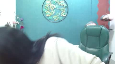 Snapshot of melika_sweet chatting on December 2024 09:55:02 PM eli online show from December 2024 09:55:02 PM