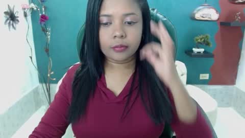 Snapshot of melika_sweet chatting on December 2024 01:58:01 PM eli online show from December 2024 01:58:01 PM