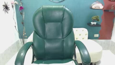Snapshot of melika_sweet chatting on December 2024 08:45:02 PM eli online show from December 2024 08:45:02 PM