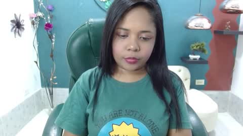 Snapshot of melika_sweet chatting on January 2025 06:00:01 PM eli online show from January 2025 06:00:01 PM