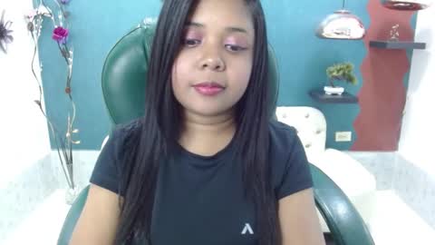 Snapshot of melika_sweet chatting on January 2025 05:37:02 PM eli online show from January 2025 05:37:02 PM