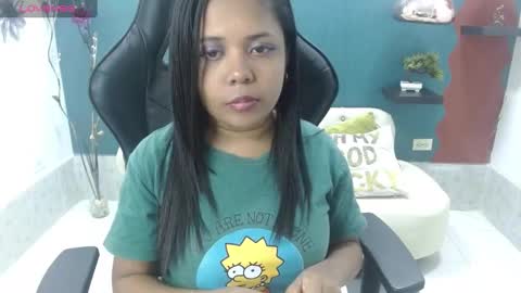 Snapshot of melika_sweet chatting on February 2025 05:48:01 PM eli online show from February 2025 05:48:01 PM