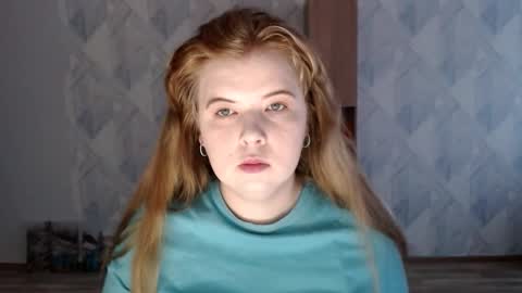 Snapshot of melina_beauty chatting on October 2025 09:48:01 AM Melina online show from October 2025 09:48:01 AM