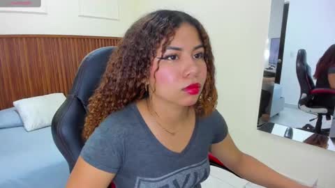 Snapshot of melinamartins chatting on September 2025 07:46:02 PM M E L I N A online show from September 2025 07:46:02 PM