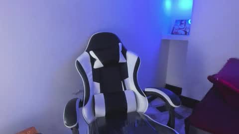 Snapshot of melisa_14 chatting on February 2026 11:44:01 AM Melisa online show from February 2026 11:44:01 AM