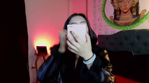 michell online show from December 2025 08:28:02 PM