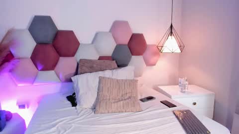 Melissa online show from October 2025 12:30:01 AM