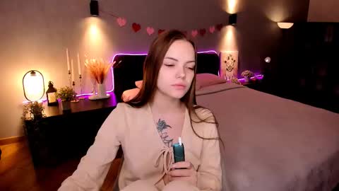 Melisa online show from November 2025 02:17:02 AM