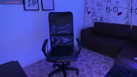 MELISSA online show from December 2025 03:23:01 AM