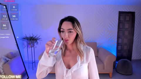 Snapshot of melissamoore_ chatting on September 2025 02:49:01 AM Call me Meli online show from September 2025 02:49:01 AM