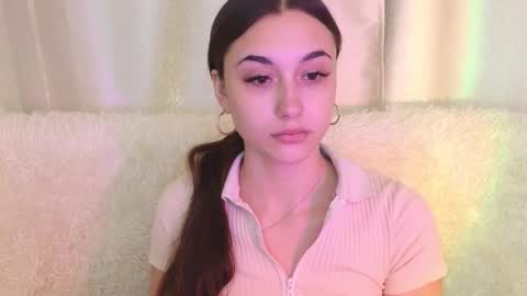 Mel online show from October 2025 02:47:02 AM