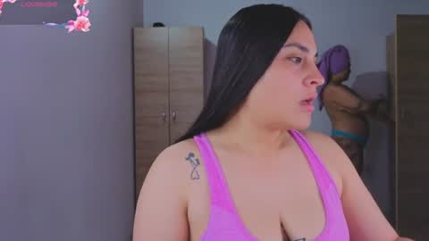 Snapshot of mellani_luod chatting on August 2026 03:27:02 AM Mellani online show from August 2026 03:27:02 AM