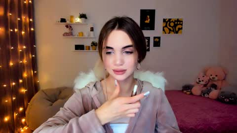 Tessa online show from December 2024 12:33:02 AM