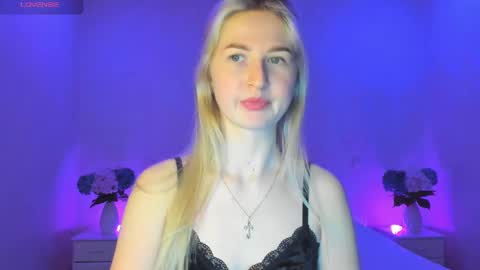 Mellina online show from March 2025 06:05:02 PM