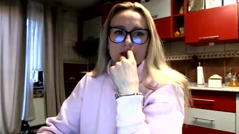 Melly online show from March 2026 08:21:01 AM