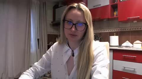 Melly online show from March 2026 06:36:01 AM